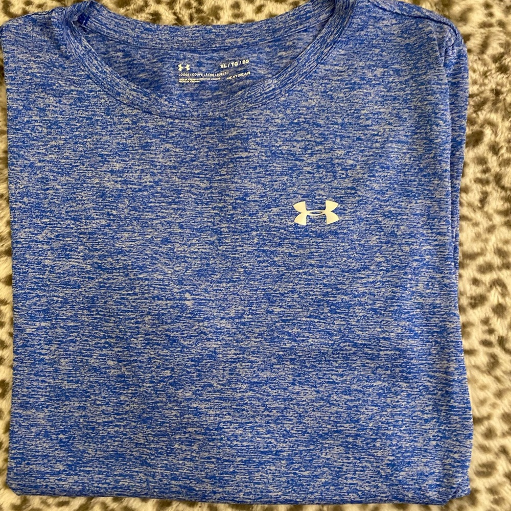 Blue heather dri fit Under Armour long sleeve size XL